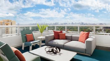 Suite, Terrace (Crown) | Pemandangan dari bilik