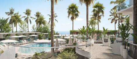 2 outdoor pools, open 11:00 AM to 6:00 PM, cabanas (surcharge)