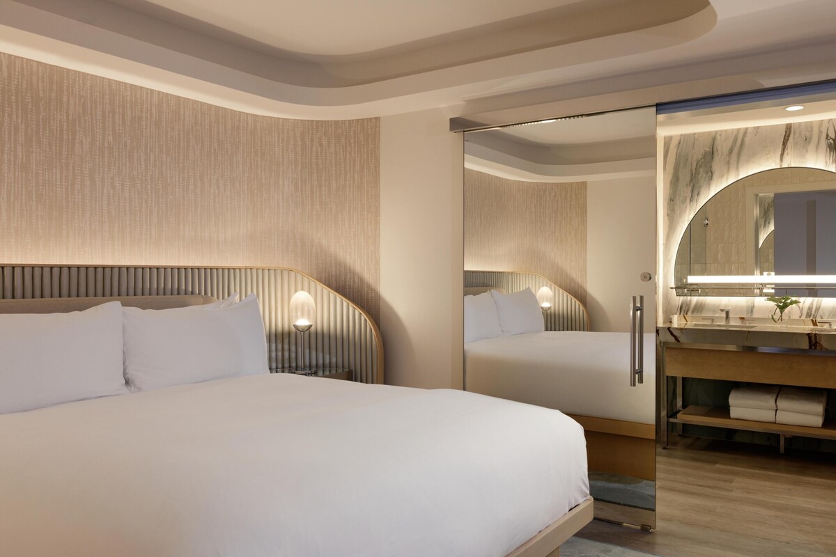 Suite (Ocean Terrace with Soaking Tub) | Literie de qualité, couette en duvet