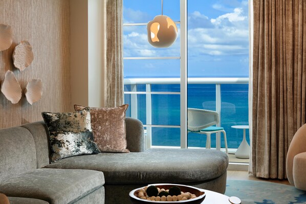 Suite, balcon, vue sur l’océan | Literie de qualité, couette en duvet