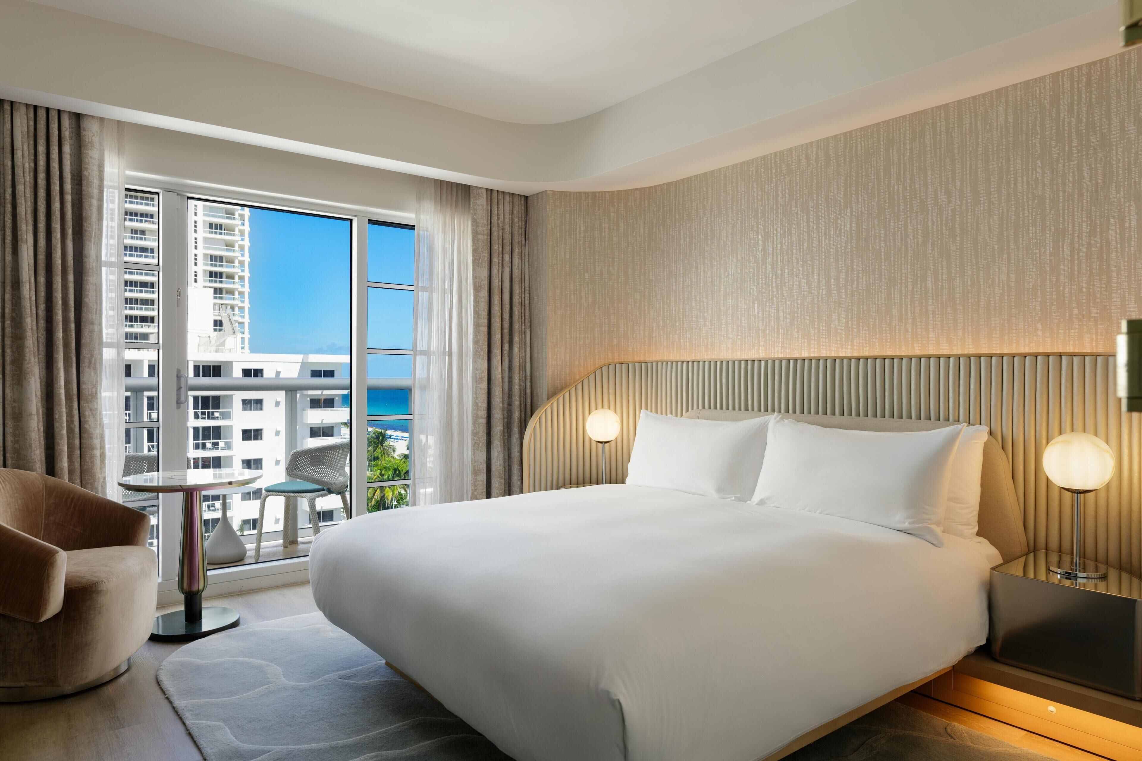 Room, 1 King Bed, Balcony, Partial Sea View | Premium bedding, down comforters, in-room safe, desk