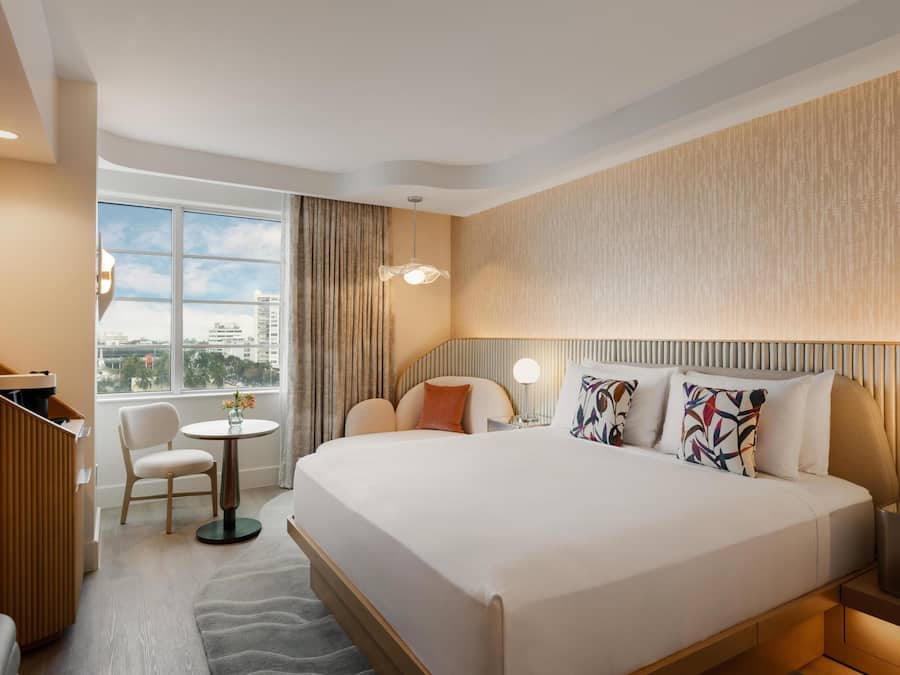 Room, 1 King Bed