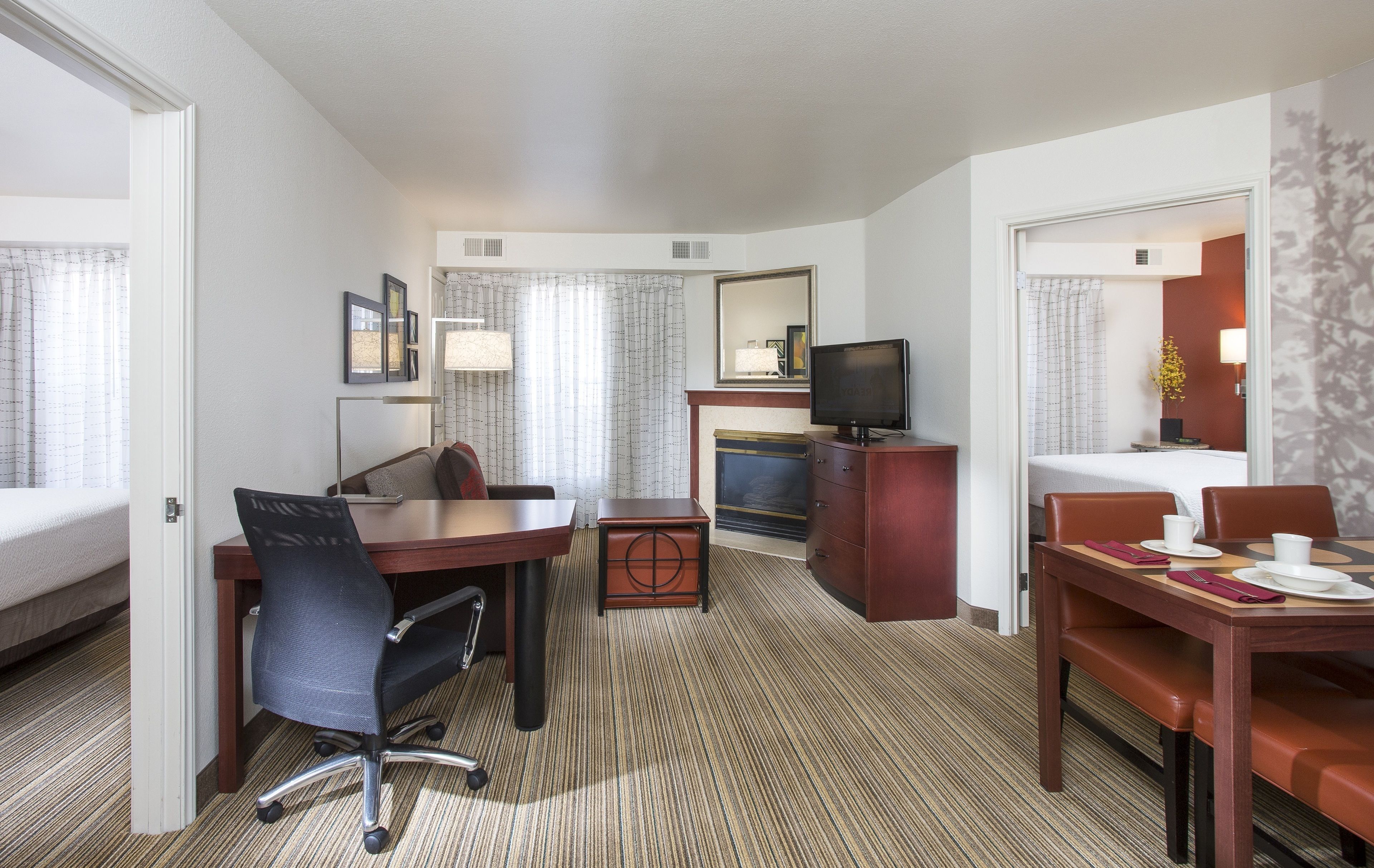 suite, 2 bedrooms, non smoking | premium bedding, in-room safe, desk, laptop workspace