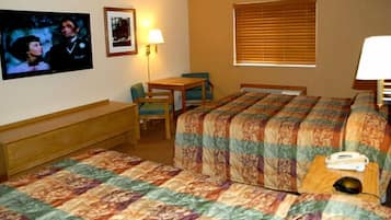 Habitación estándar doble, 2 camas de matrimonio | Wifi gratis, ropa de cama, accesible en silla de ruedas