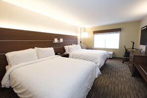 Premium bedding, in-room safe, blackout drapes, iron/ironing board - Holiday Inn Express Atlanta NE I-85 Clairmont by IHG (Atlanta)