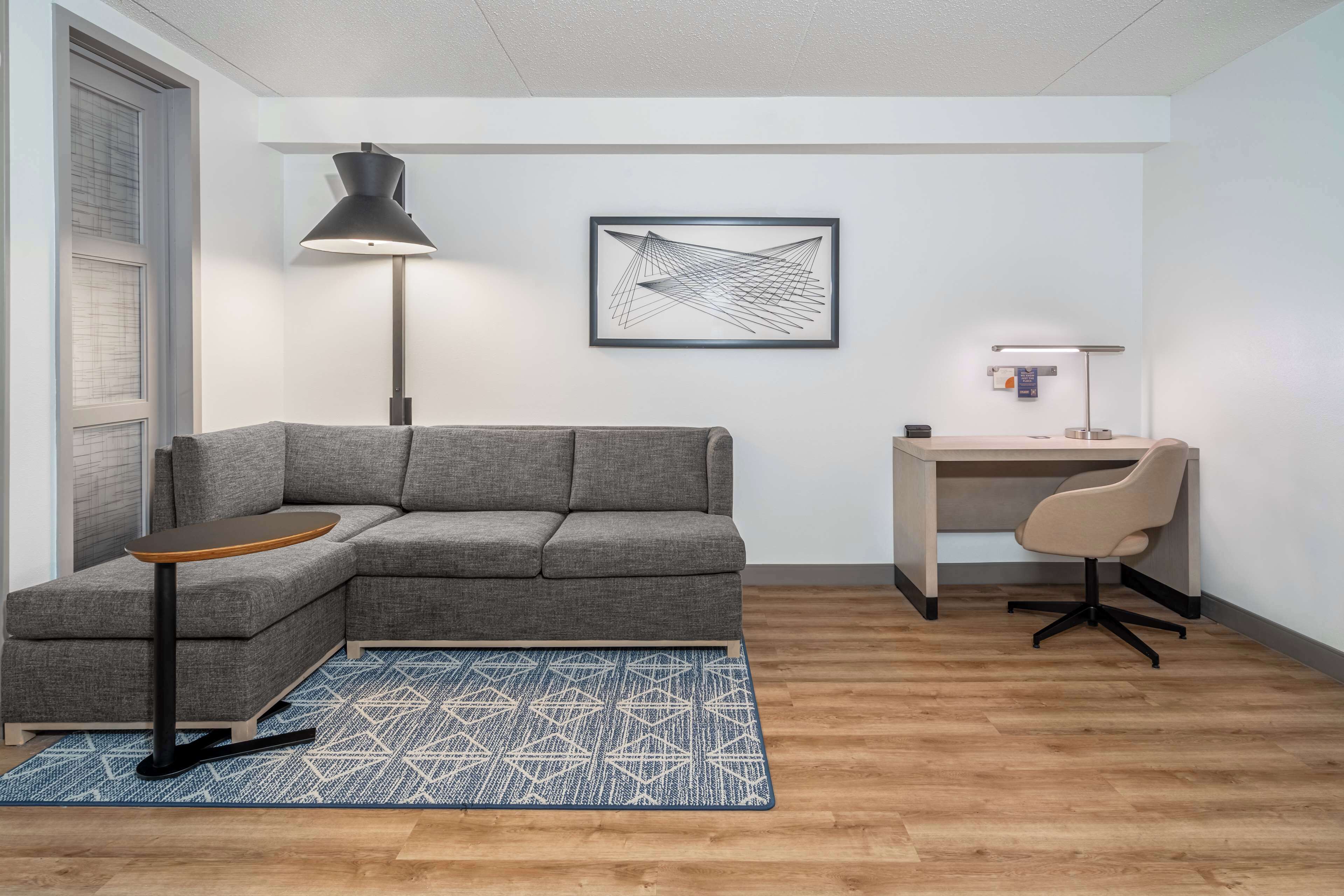 premium bedding, in-room safe, desk, laptop workspace