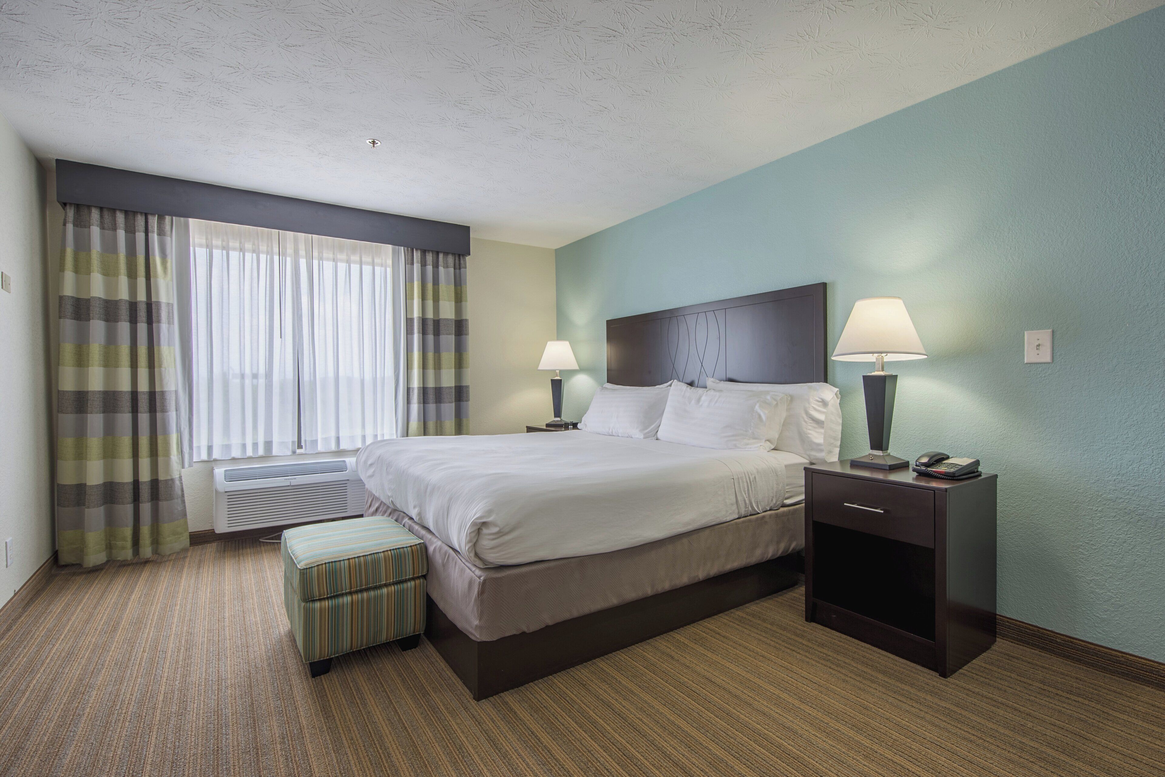Suite, 1 King Bed with Sofa bed, Balcony | Premium bedding, down comforters, pillowtop beds, desk