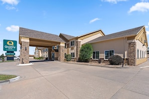 Exterior - Quality Inn Dodge City (Dodge City)