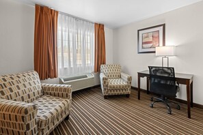 Standard Room, 1 King Bed, Non Smoking | Desk, iron/ironing board, free WiFi, bed sheets - Quality Inn Dodge City (Dodge City)