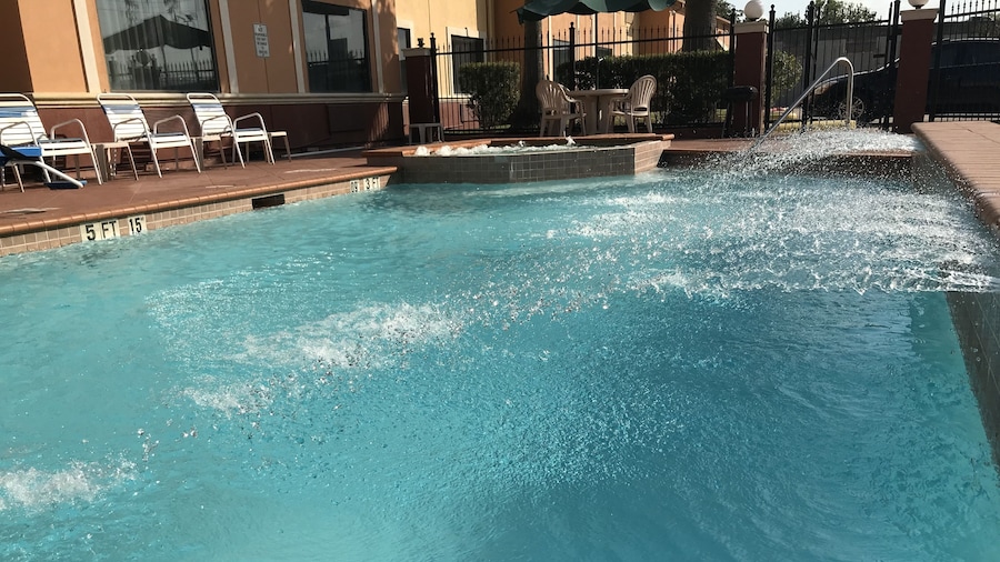 Quality Suites Houston NW Cy-Fair