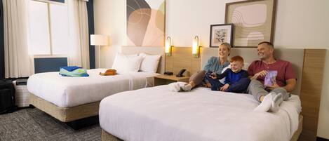Habitación, 2 camas Queen size | Sábanas de algodón egipcio y ropa de cama de alta calidad