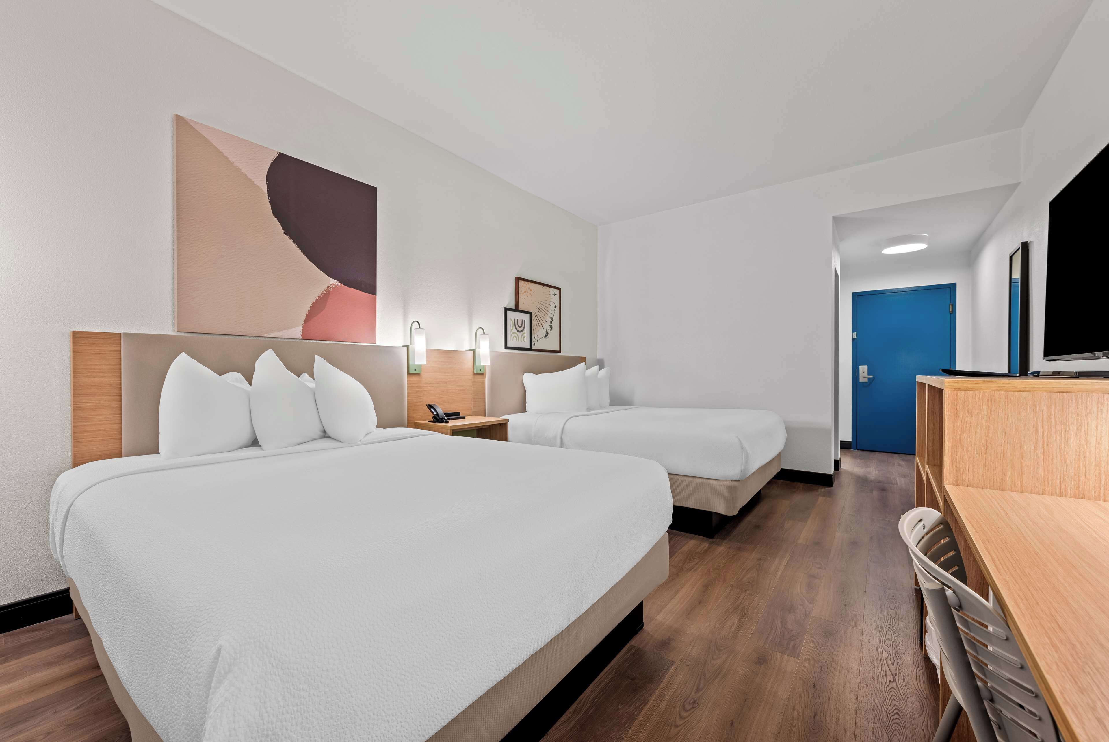 Habitación, 2 camas Queen size | Sábanas de algodón egipcio y ropa de cama de alta calidad 