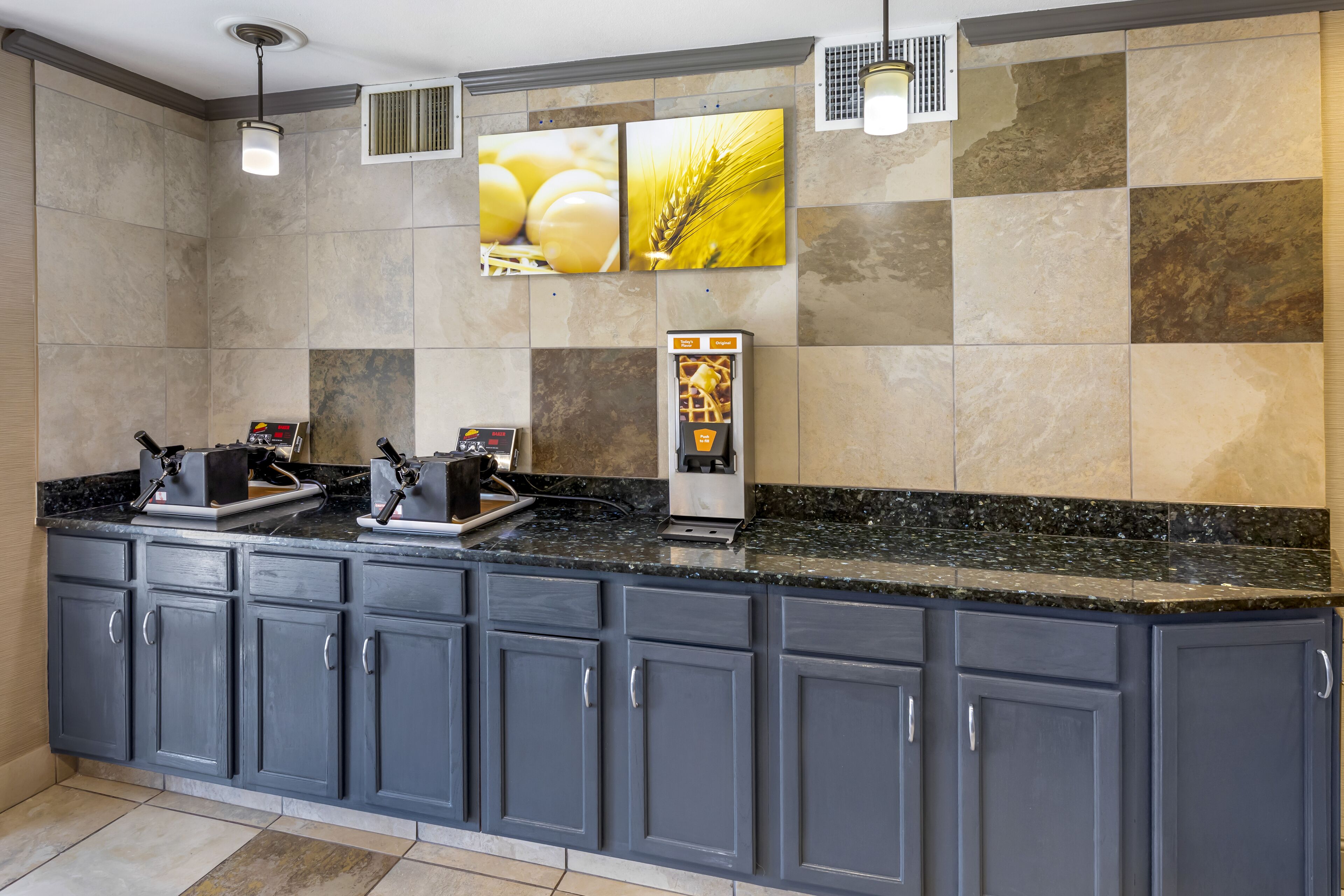 Free daily buffet breakfast 