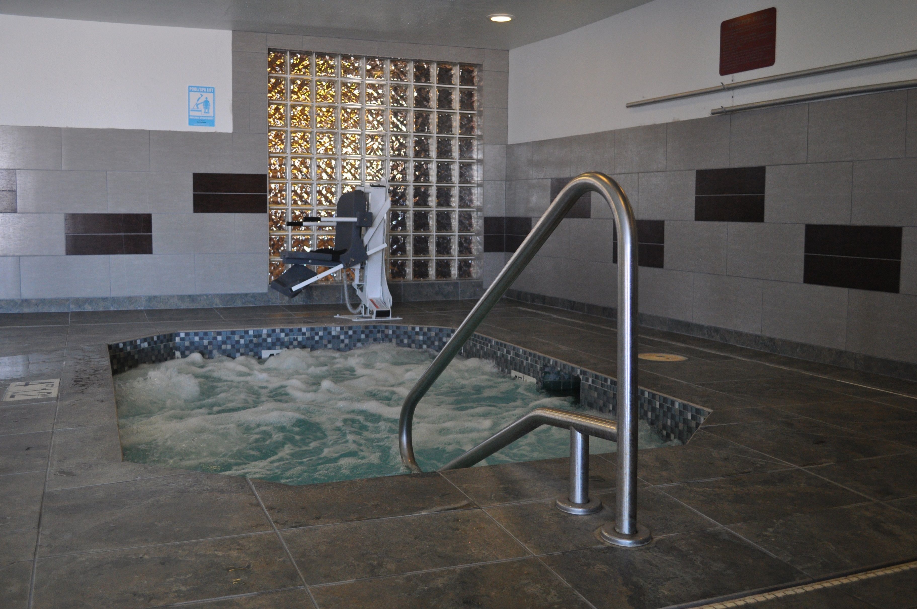 indoor spa tub