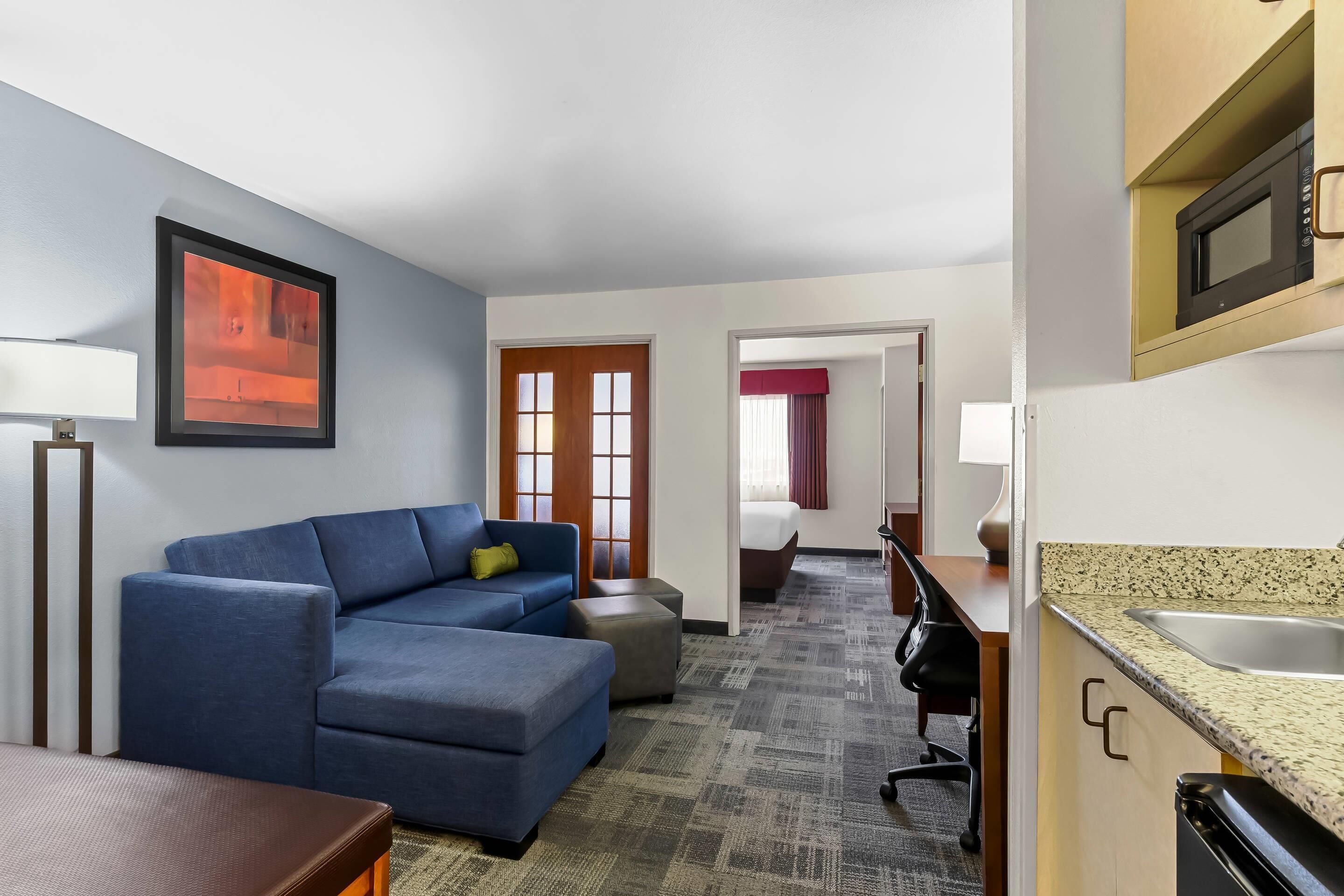 Suite, 1 King Bed with Sofa bed, Non Smoking | 1 bedroom, premium bedding, Select Comfort beds, in-room safe