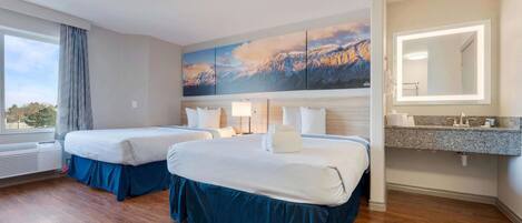 Habitación, 2 camas de matrimonio, no fumadores | Ropa de cama de alta calidad y edredones de plumas