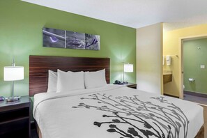 Premium bedding, in-room safe, desk, laptop workspace