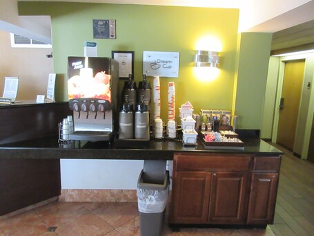 Sleep Inn Miami International Airport - Image 20