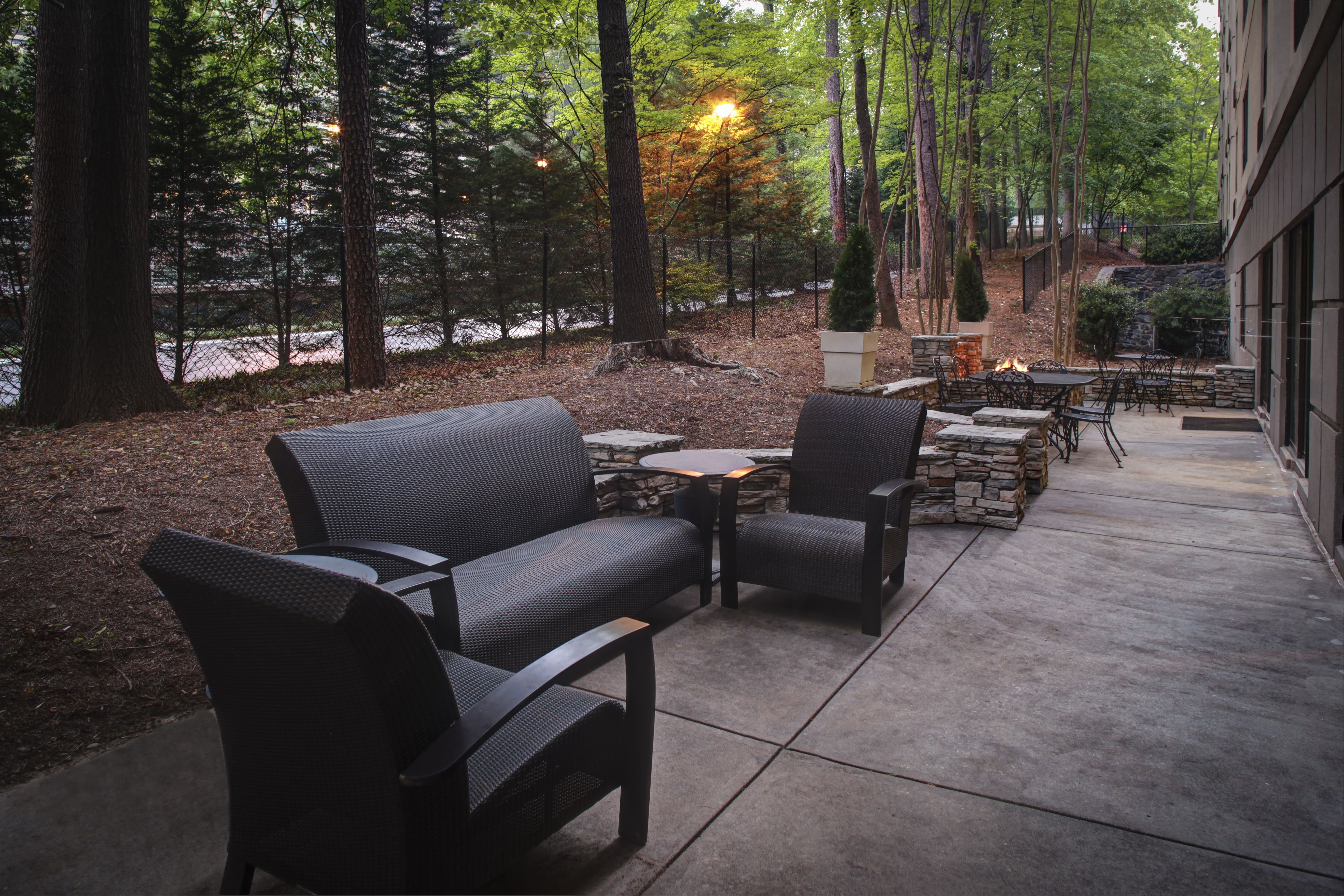 Photo - Holiday Inn Express Hotel & Suites Atlanta Buckhead by IHG