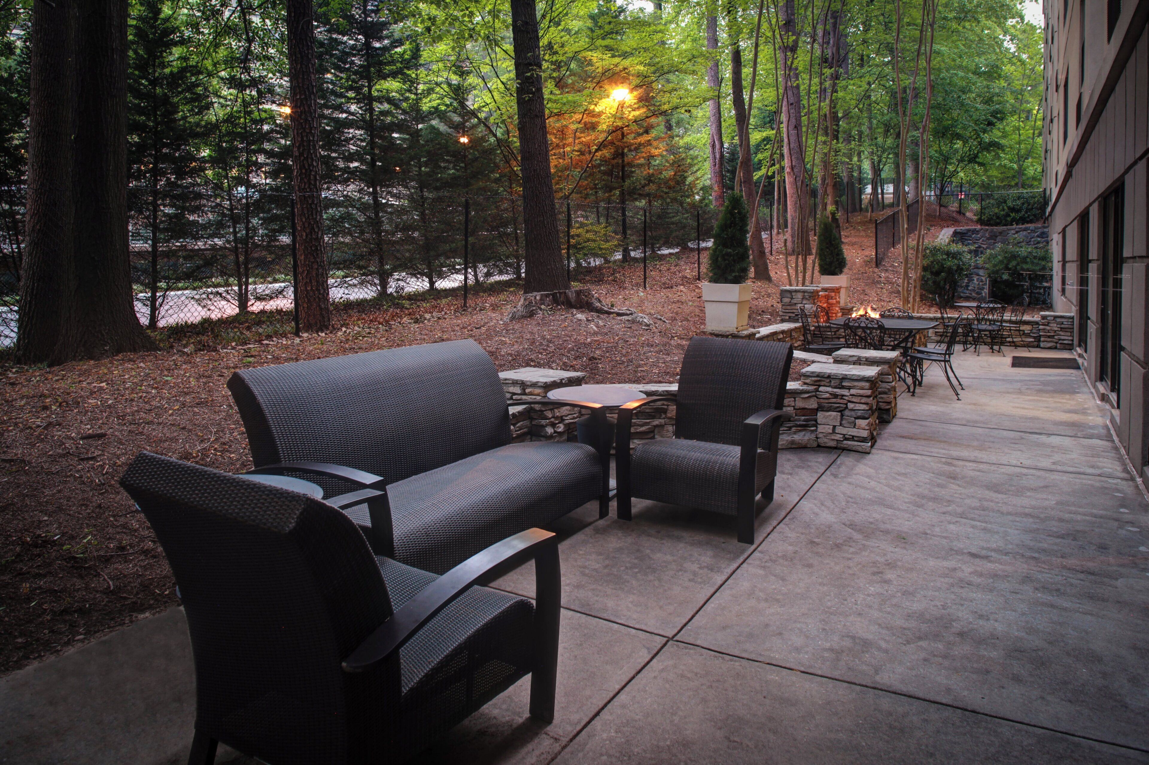Foto - Holiday Inn Express & Suites Atlanta Buckhead by IHG