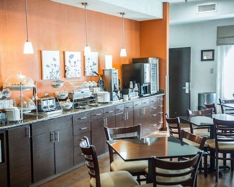 Free buffet breakfast