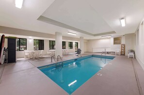 Indoor pool - Sleep Inn Northlake (Charlotte)