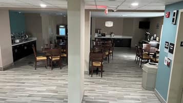Free daily buffet breakfast