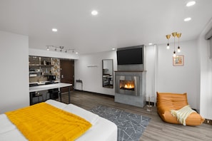 Executive Studio Suite