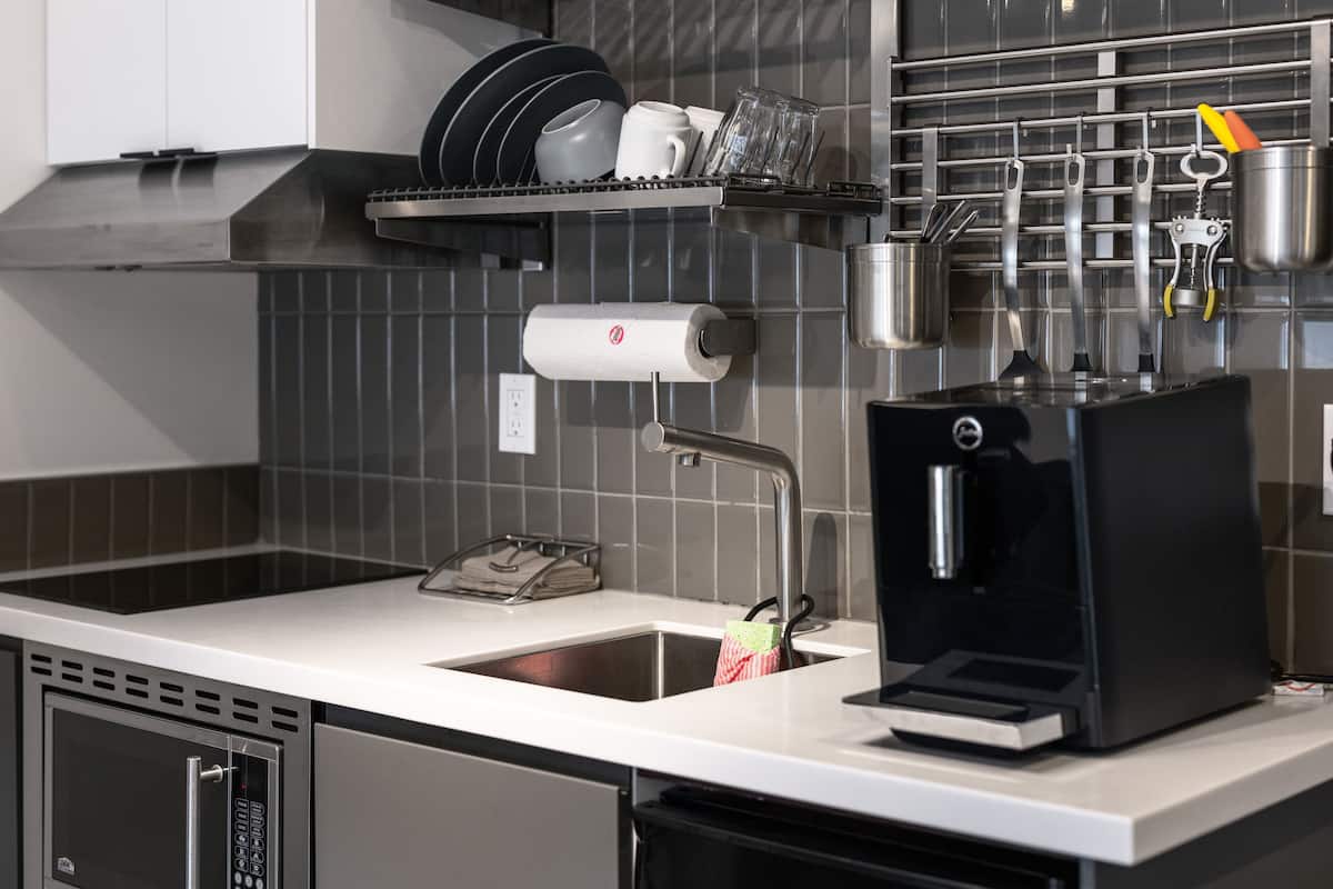 executive studio suite | private kitchen | fridge, microwave, reusable coffee/tea filters