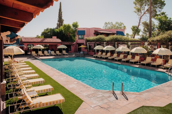 Outdoor pool, open 6:00 AM to 10:00 PM, pool umbrellas, pool loungers