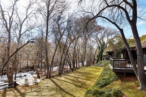 Premier Cottage (Creekside) | View from room