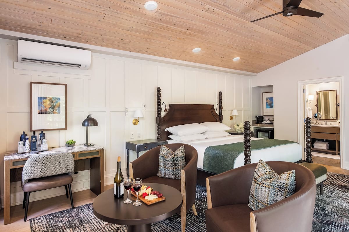Småhus (Garden Cottage) | Sengetøy av topp kvalitet, minibar, safe på rommet og skrivebord