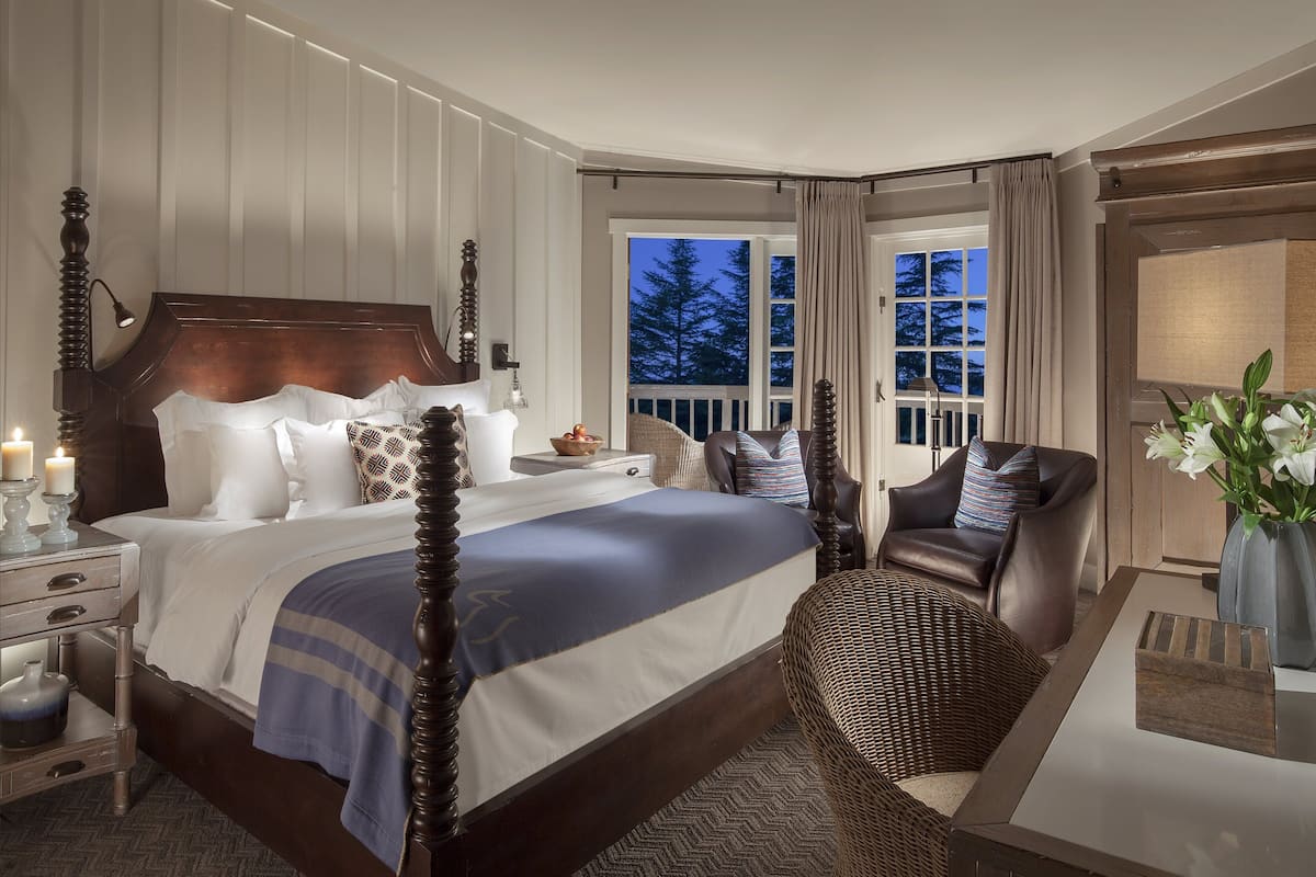 premium bedding, minibar, in-room safe, individually decorated