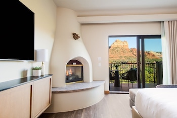 Deluxe Room, 1 King Bed (Cliffs,0.1mi from L