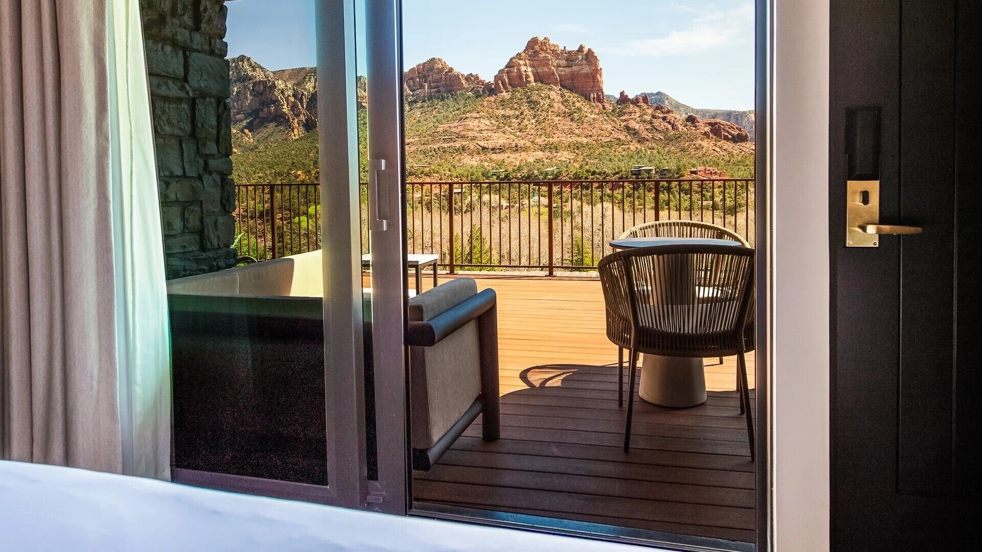 Rom – premier, 1 kingsize-seng (Cliffs,0.1mi from L'Auberge de Sedona) | Terrasse/patio