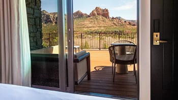 Premier Room, 1 King Bed (Cliffs,0.1mi from L