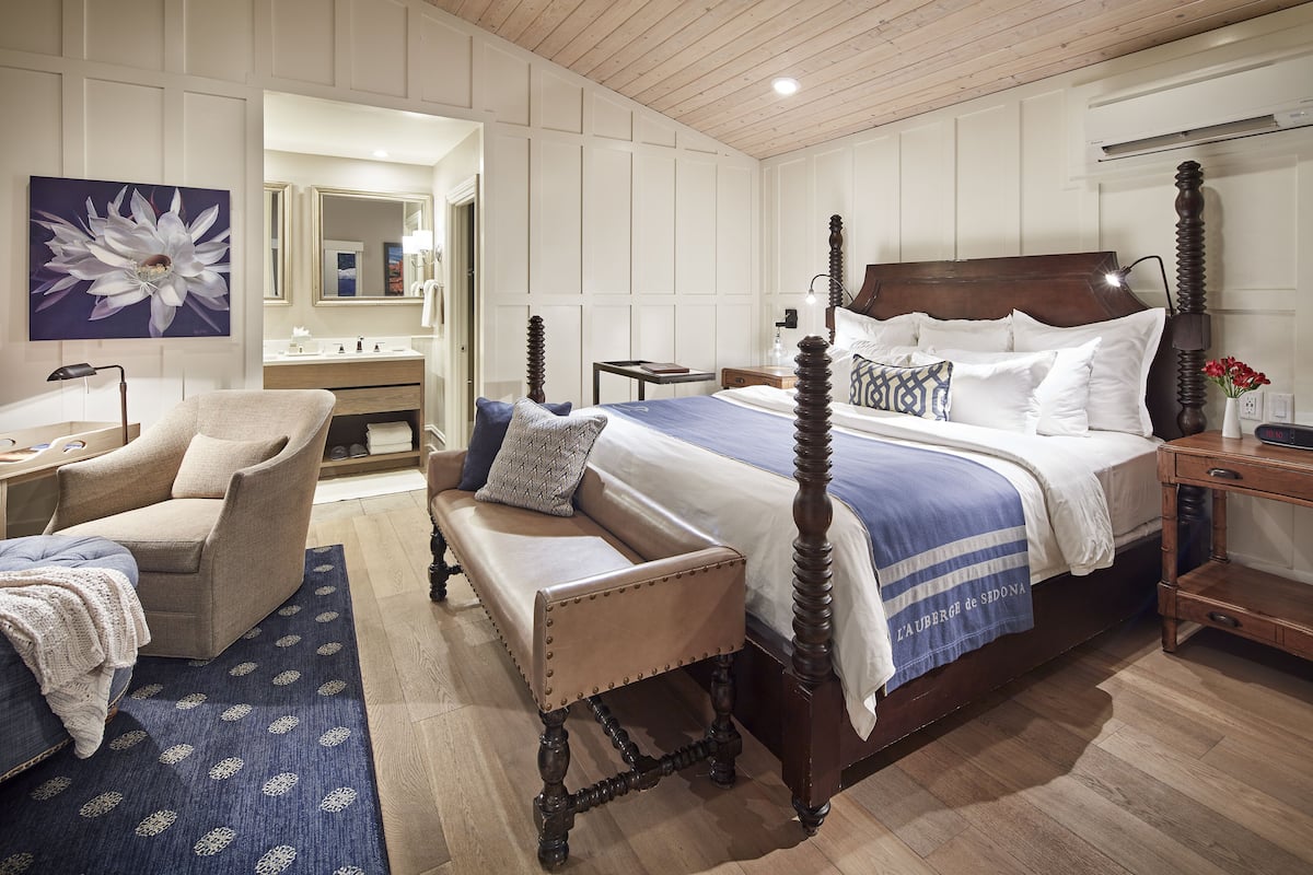 Ropa de cama de alta calidad y minibar