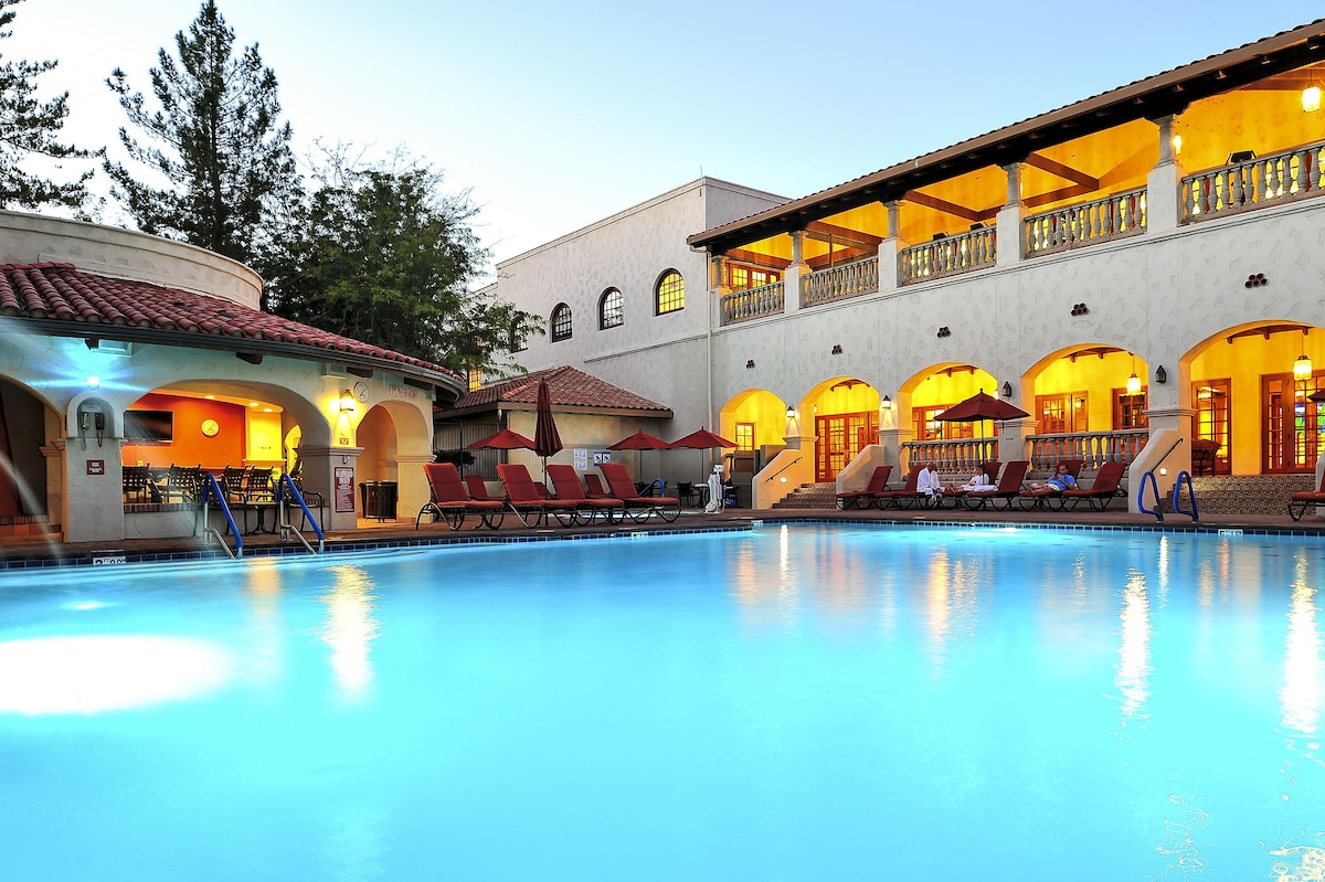Hilton Vacation Club Los Abrigados Resort & Spa Sedona, photo from the listing