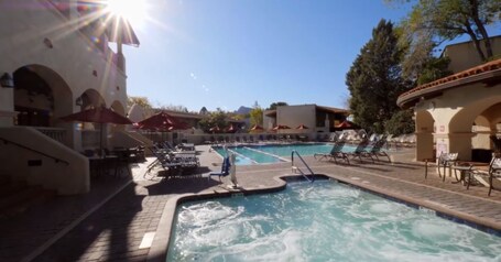 Los Abrigados Resort and Spa - Image 32