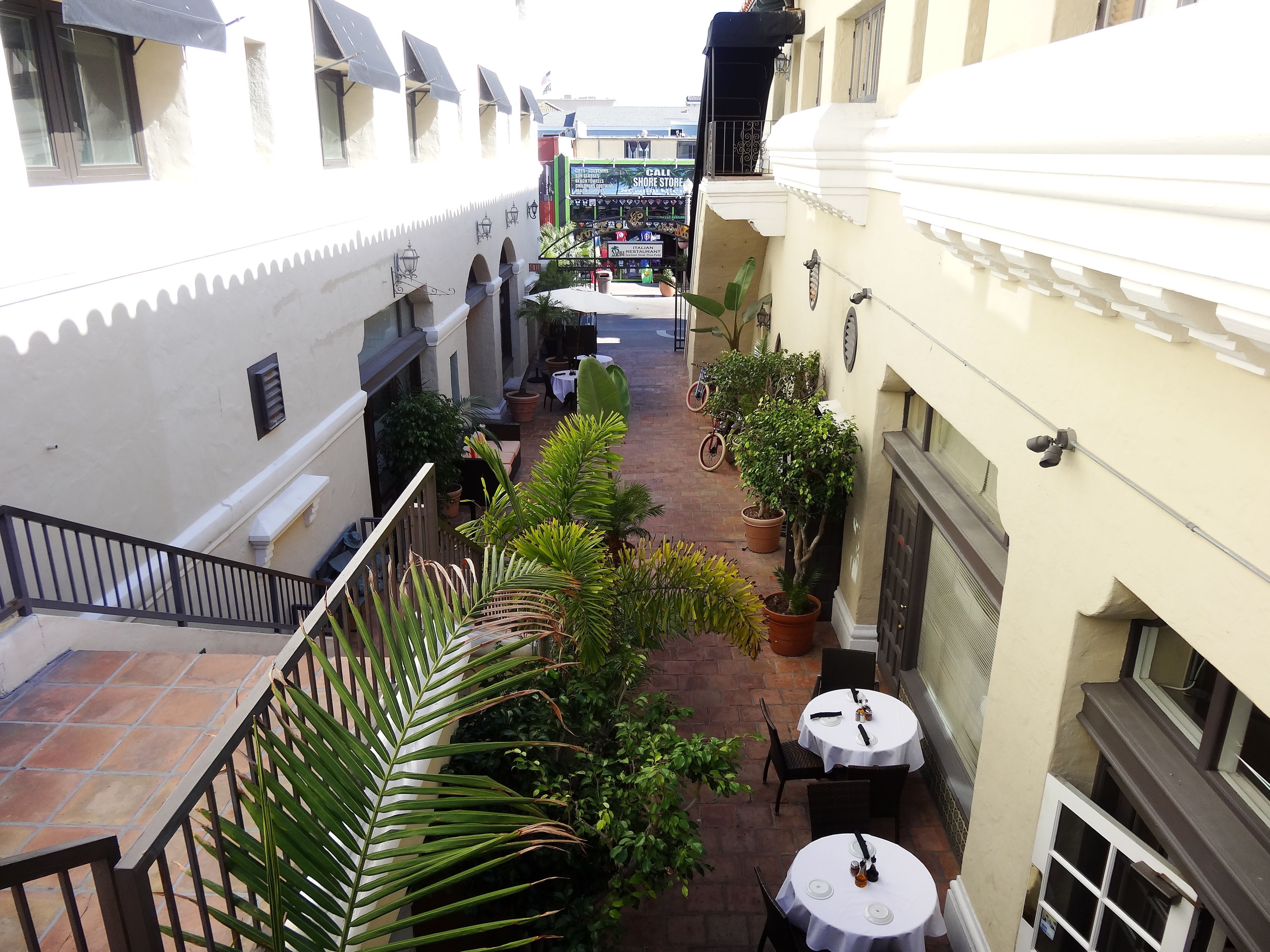 Photo - Balboa Inn, On The Beach At Newport