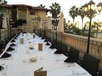 Business center at Balboa Inn, On the Beach