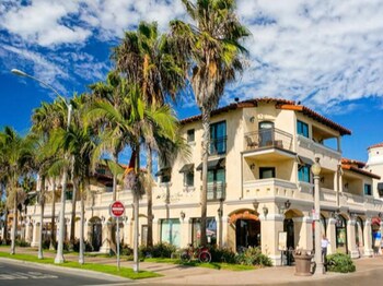 Hotel Exterior at Balboa Inn, On the Beach