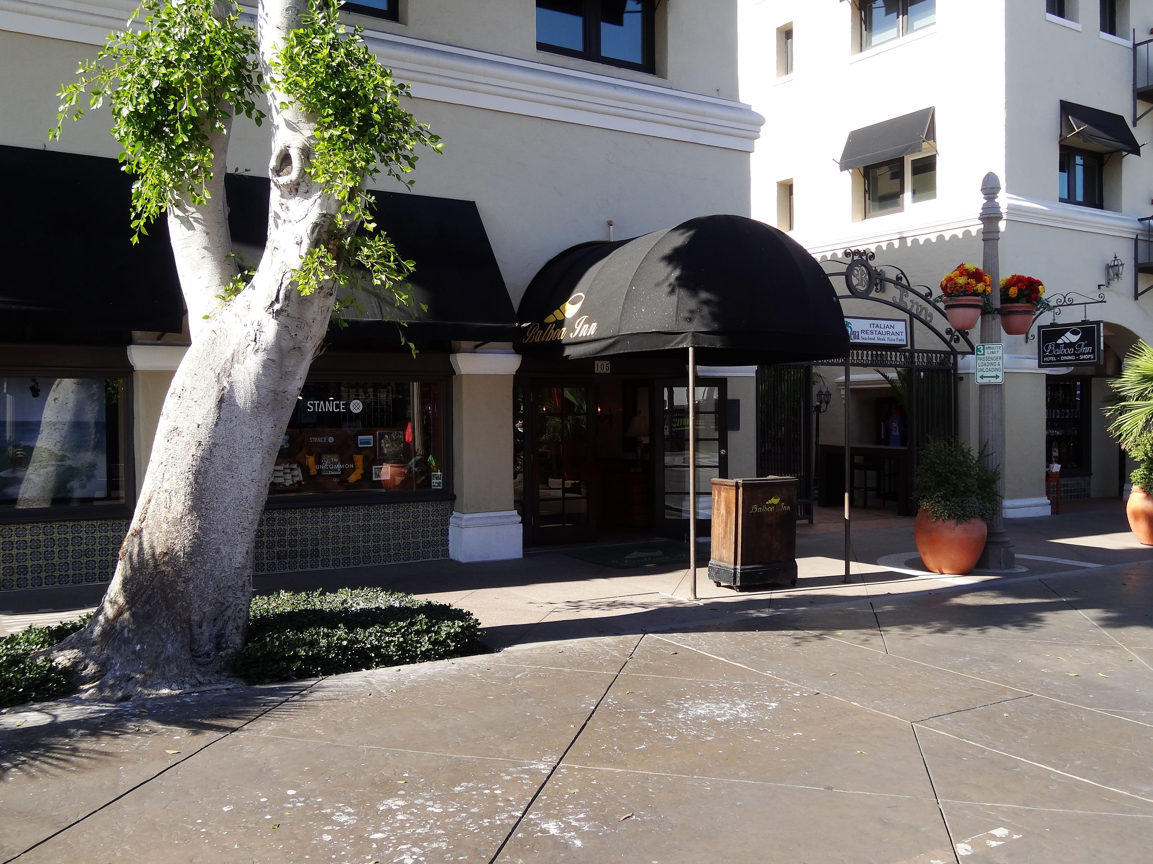 Photo - Balboa Inn, On the Beach