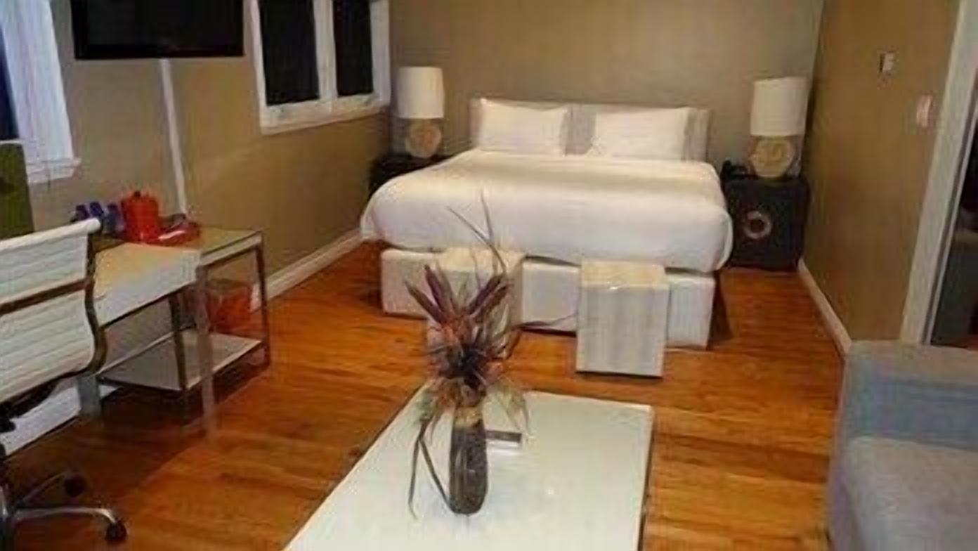 Down comforters, in-room safe, soundproofing, iron/ironing board