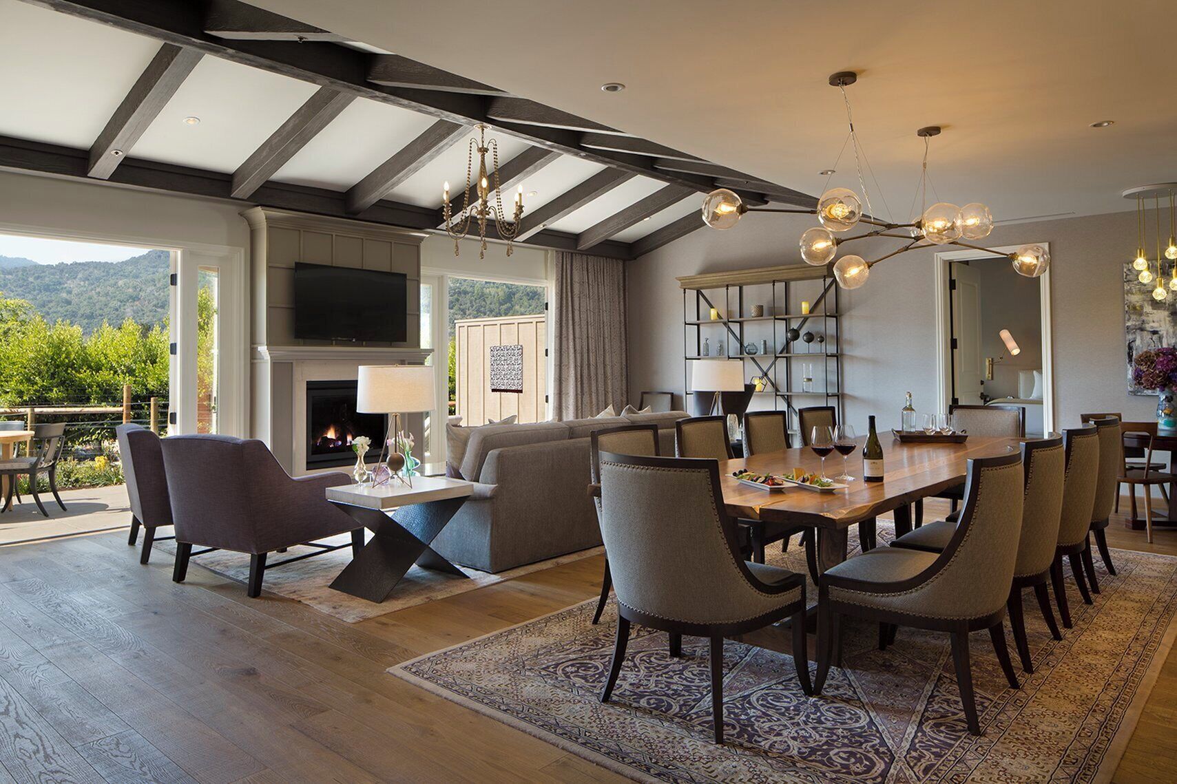 1 多间卧室、埃及棉床单、高档床上用品、羽绒被