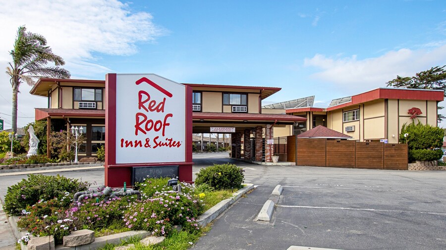 Red Roof Inn & Suites Monterey