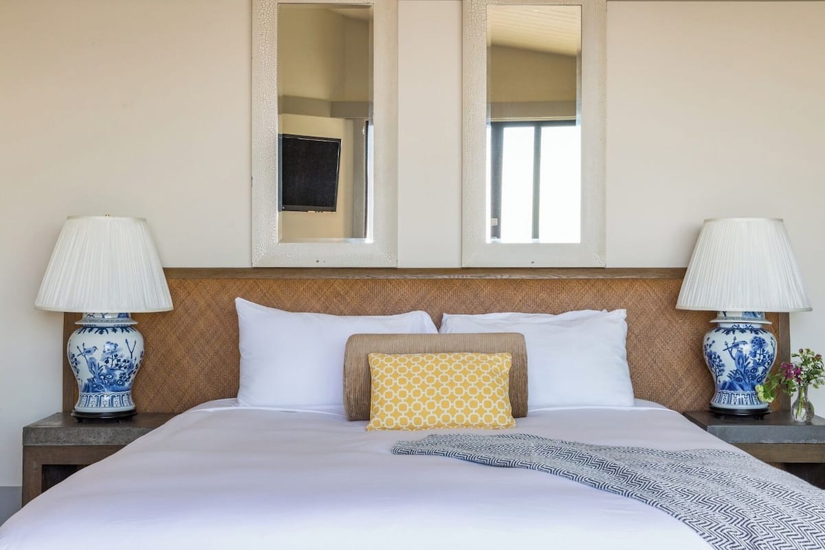Room, 1 King Bed | Frette Italian sheets, premium bedding, pillowtop beds, in-room safe