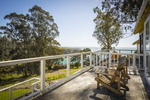 Traditional Room (Traditional) | Beach/ocean view