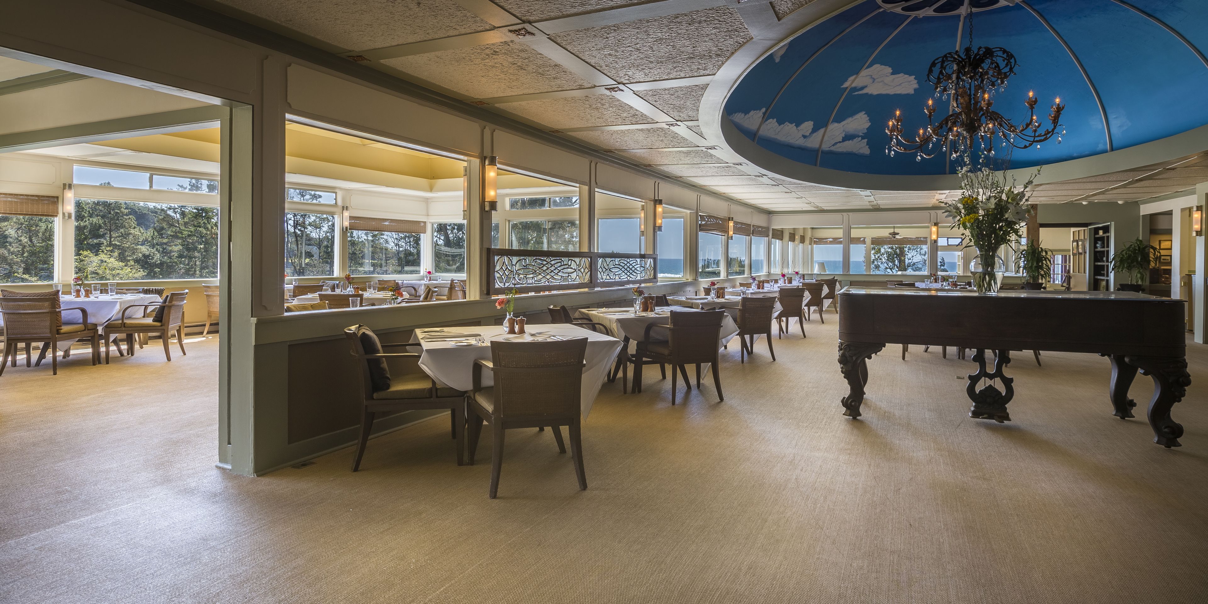 Breakfast served, sea views 