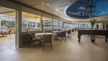 Breakfast served, ocean views